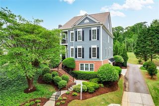 1456 Hedgewood NW Lane, Kennesaw, GA 30152