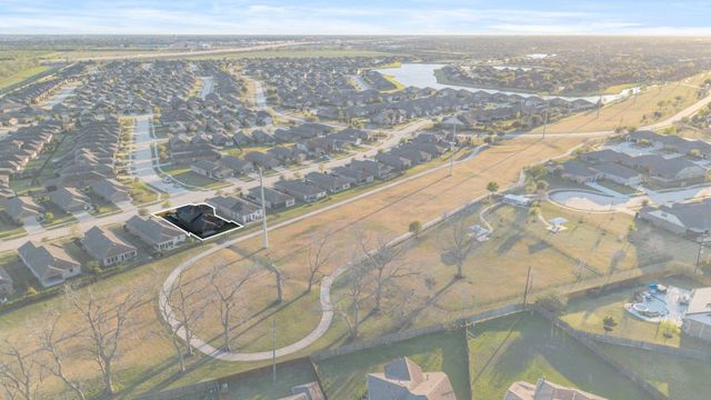 3242 Golden Eagle Way, Richmond, TX 77469