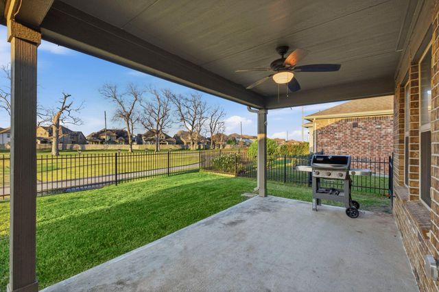 3242 Golden Eagle Way, Richmond, TX 77469