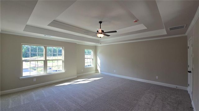 1046 Lakeview Oaks Court, Grayson, GA 30017
