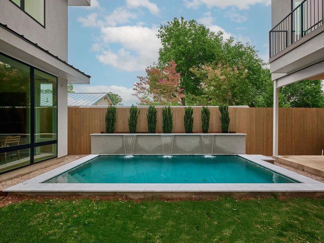 1213 Karen Ave 2, Austin, TX 78757