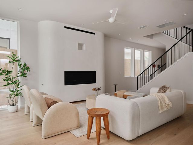 1213 Karen Ave 2, Austin, TX 78757