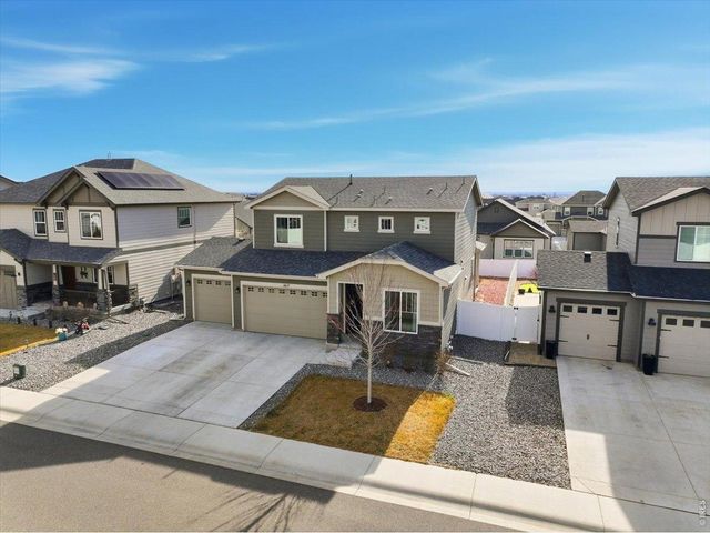 1617 Northcroft Dr, Windsor, CO 80550