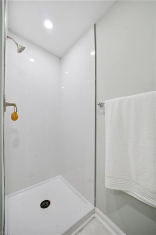 114 Buckroe Ave, Hampton, VA 23664