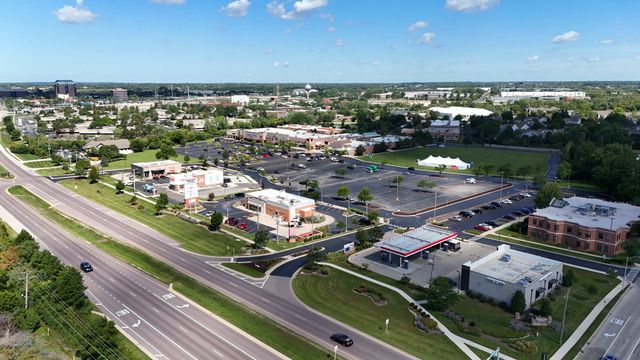 2300 W Higgins Road, Hoffman Estates, IL 60169