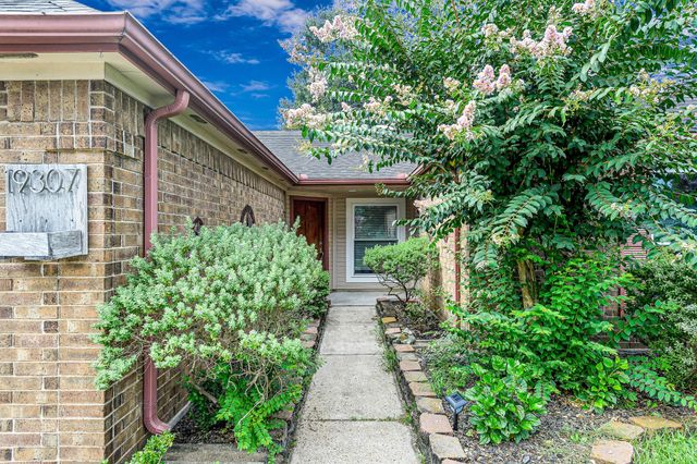 19307 Wildoats Drive, Katy, TX 77449
