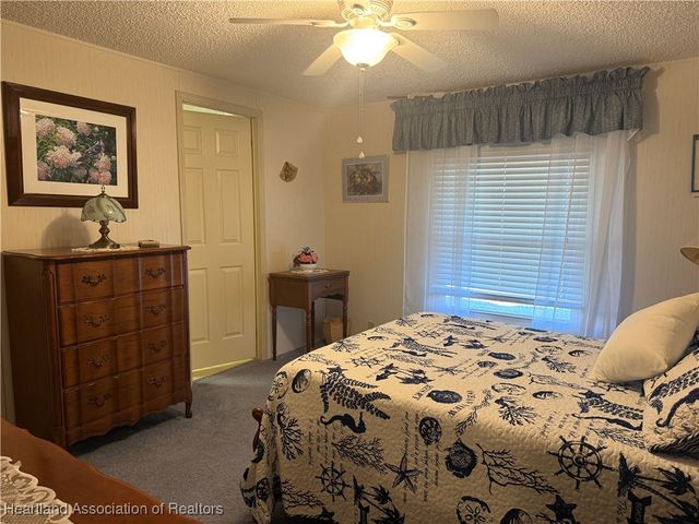 27 Venetian Parkway, Lake Placid, FL 33852