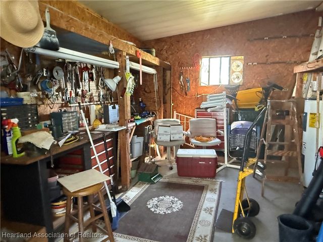 27 Venetian Parkway, Lake Placid, FL 33852