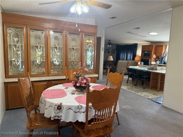 27 Venetian Parkway, Lake Placid, FL 33852