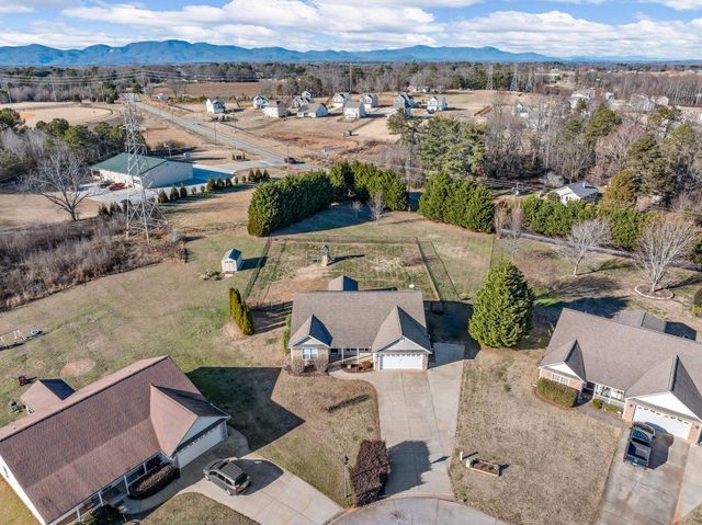 224 Homer Johnson Ct Court, Inman, SC 29349