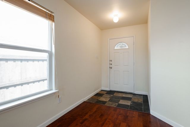 1932 Foxfield, Fort Worth, TX 76247