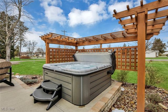 3785 Mill Drive, Zanesville, OH 43701