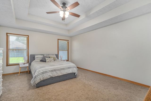 4668 S Warren Road, Springfield, MO 65810
