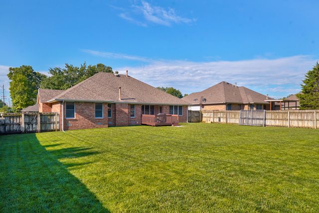 4668 S Warren Road, Springfield, MO 65810