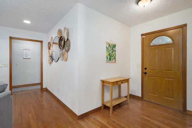 4668 S Warren Road, Springfield, MO 65810