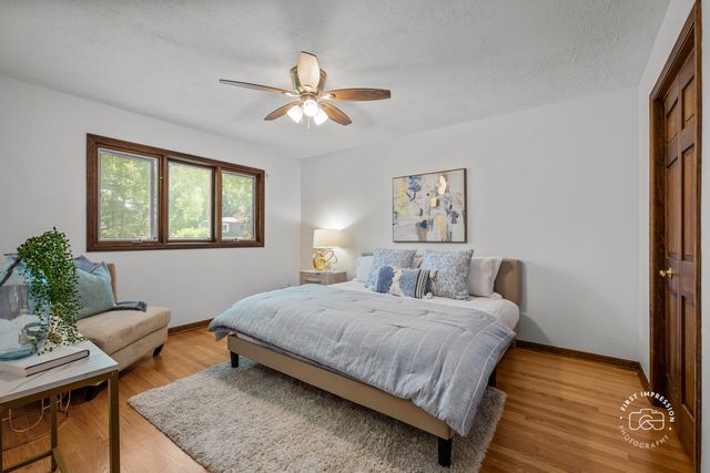 18W088 Claremont Drive, Darien, IL 60561