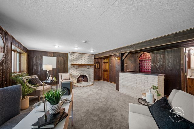 18W088 Claremont Drive, Darien, IL 60561