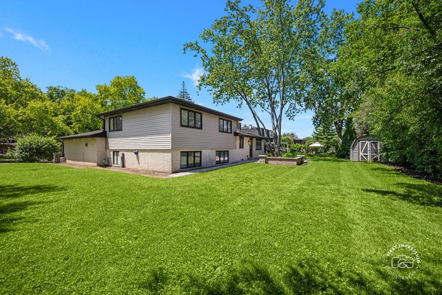 18W088 Claremont Drive, Darien, IL 60561