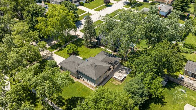 18W088 Claremont Drive, Darien, IL 60561