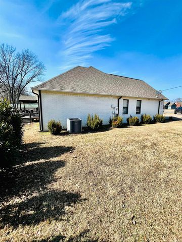 5700 Harrison Street, Batesville, AR 72501