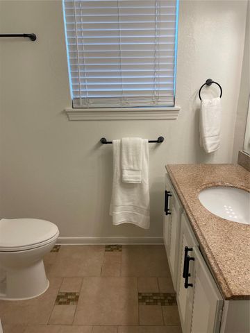 1950 Ridgemore Drive, Houston, TX 77055