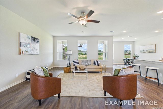 106 Poe Parkway, Castroville, TX 78009