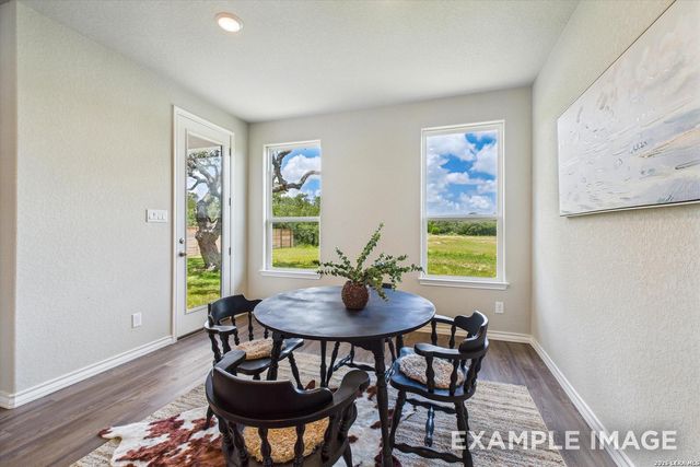 106 Poe Parkway, Castroville, TX 78009