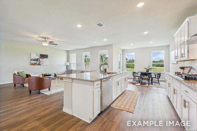 106 Poe Parkway, Castroville, TX 78009