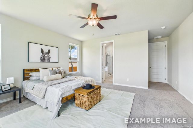 106 Poe Parkway, Castroville, TX 78009