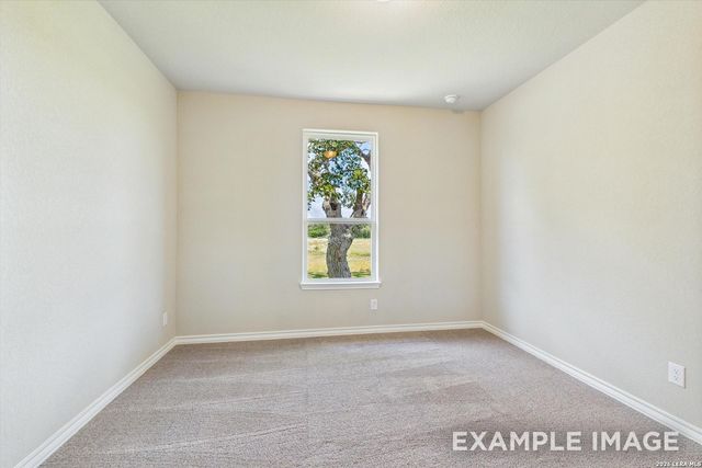 106 Poe Parkway, Castroville, TX 78009