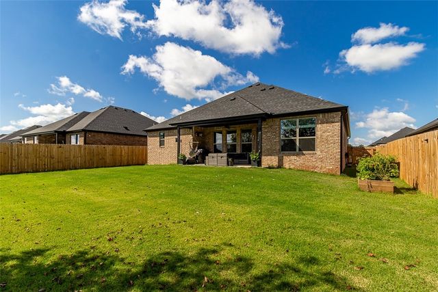 721 Marianne Street, Bentonville, AR 72713