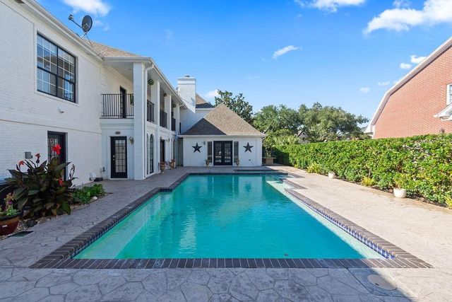 45 Clansmoor Court, Sugar Land, TX 77479