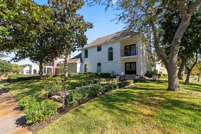 45 Clansmoor Court, Sugar Land, TX 77479