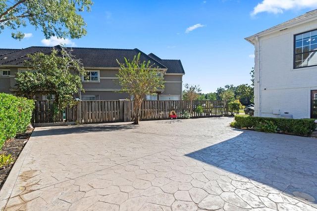 45 Clansmoor Court, Sugar Land, TX 77479