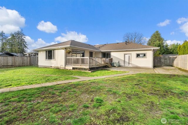 1708 6th Ave SW, Puyallup, WA 98371