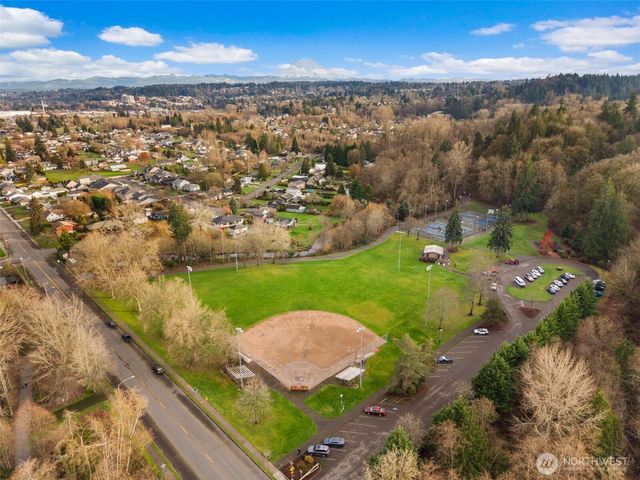 1708 6th Ave SW, Puyallup, WA 98371