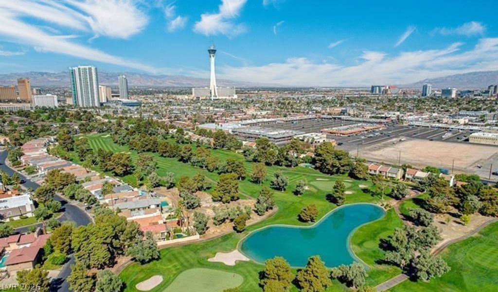 3045 Pinehurst Drive B, Las Vegas, NV 89109 — photo 2