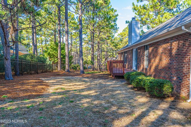 22 La Quinta Loop, Pinehurst, NC 28374