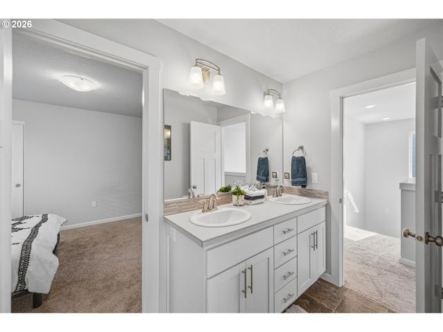 2690 Nw MEADOWS Dr, Mc Minnville, OR 97128