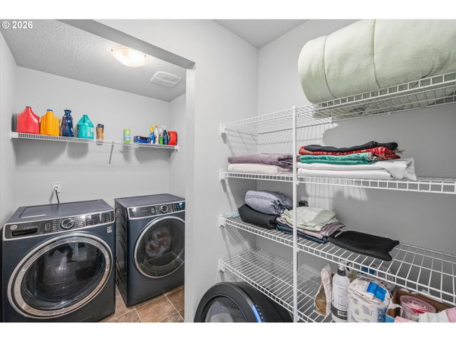 2690 Nw MEADOWS Dr, Mc Minnville, OR 97128