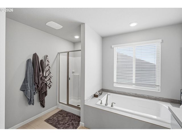 2690 Nw MEADOWS Dr, Mc Minnville, OR 97128