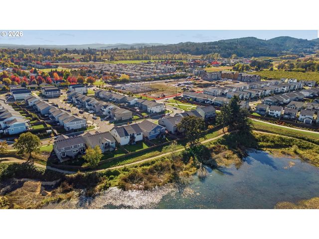 2690 Nw MEADOWS Dr, Mc Minnville, OR 97128