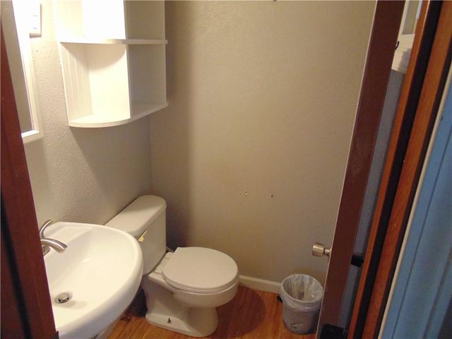 2103 Ridgewood Road, Harrisonville, MO 64701