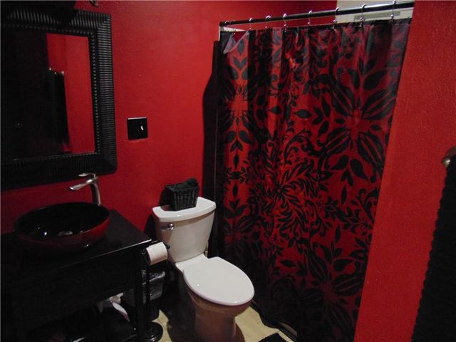 2103 Ridgewood Road, Harrisonville, MO 64701