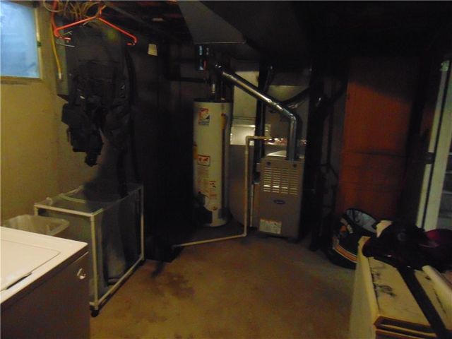 2103 Ridgewood Road, Harrisonville, MO 64701