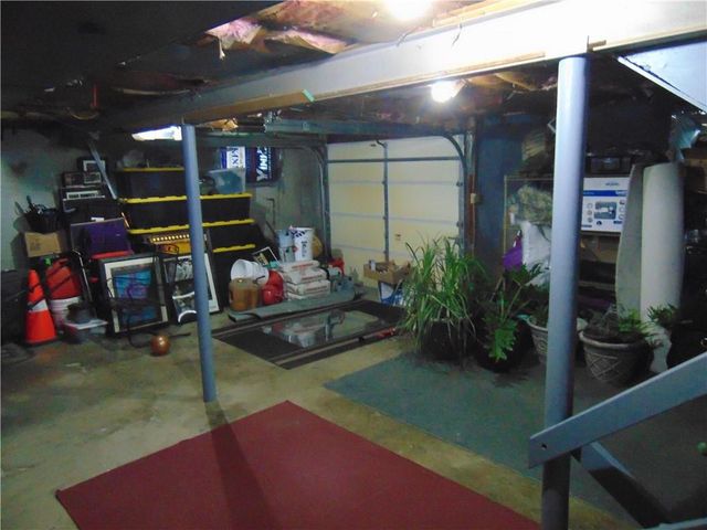 2103 Ridgewood Road, Harrisonville, MO 64701