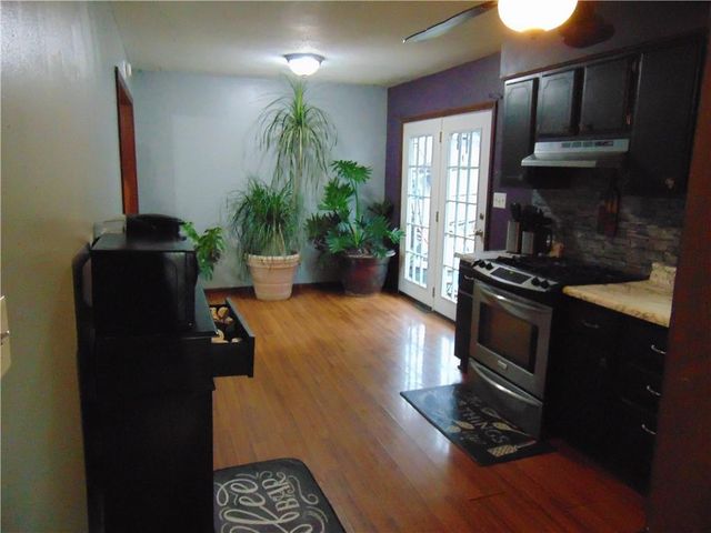 2103 Ridgewood Road, Harrisonville, MO 64701