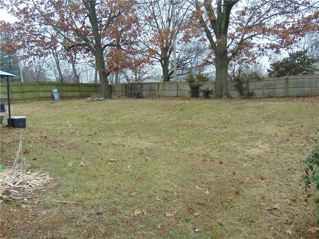 2103 Ridgewood Road, Harrisonville, MO 64701