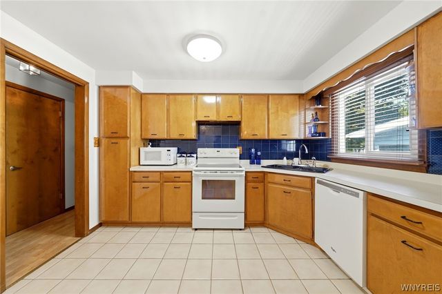 742 Scovell Drive, Lewiston, NY 14092