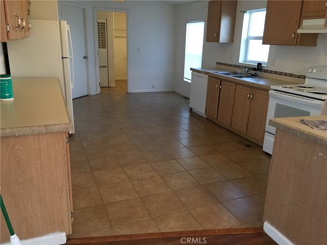 1364 60th Street W, Rosamond, CA 93560